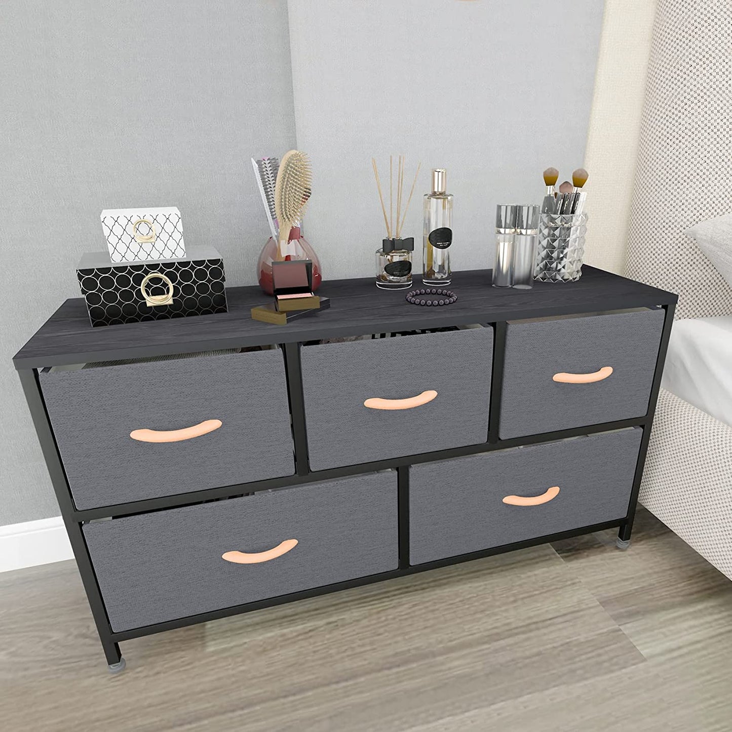 Dresser with 5 Drawers