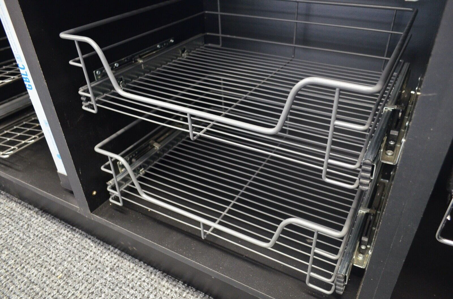 SINGLE WIRE BASKETS PULL OUT KITCHEN CABINET GREY SIZES TO FIT 300 400 500 600 BASE UNITS