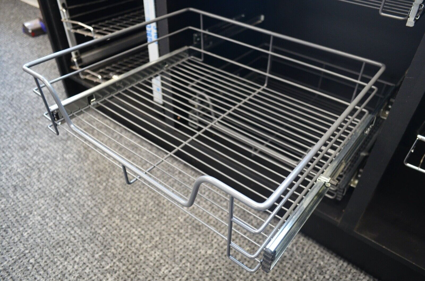 SINGLE WIRE BASKETS PULL OUT KITCHEN CABINET GREY SIZES TO FIT 300 400 500 600 BASE UNITS